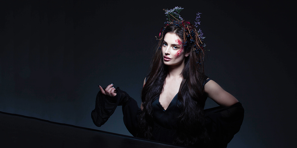 Финалистка шоу «Голос-4» Ольга Задонская и ее новый хит-заклинание от темных сил