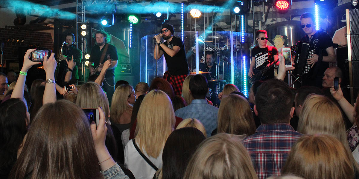 Самая «нестильная» рок-группа «Рекорд Оркестр» шумно отметила свой юбилей