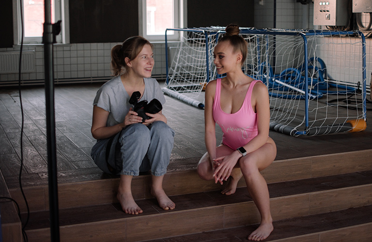 Съемки для календаря «Ключ-Медиа 2020» завершились фотосессией в бассейне