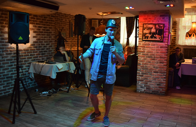 Импровизация в лесу, стендап на летнике и новые проекты владимирских комиков