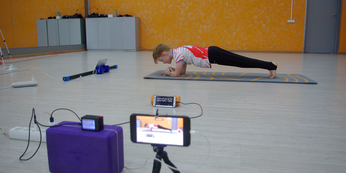 Во Владимире побили мировой рекорд по стойке в планке