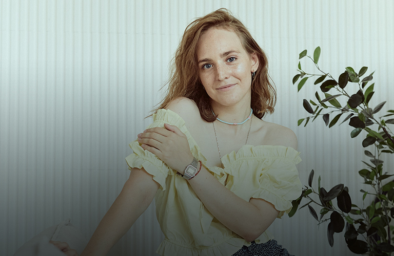 От трендов к осознанным аутфитам: Юлия Митина о поиске собственного стиля