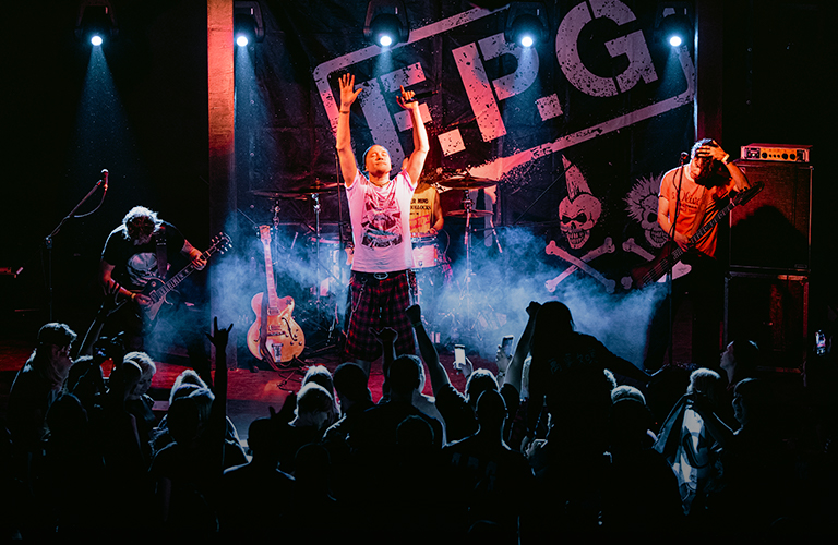 День рождения F.P.G. во Владимире с воспоминаниями о местной панк-тусовке и салютом