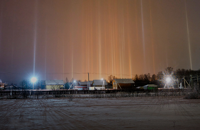 Световые столбы, гало, аномальные холода и толпы туристов. Первые рекорды наступившего года