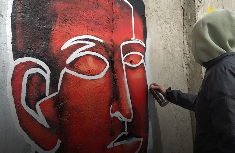 Пакман из отбойников и мистер Бин на Пекинке. Неисследованные граффити Владимира