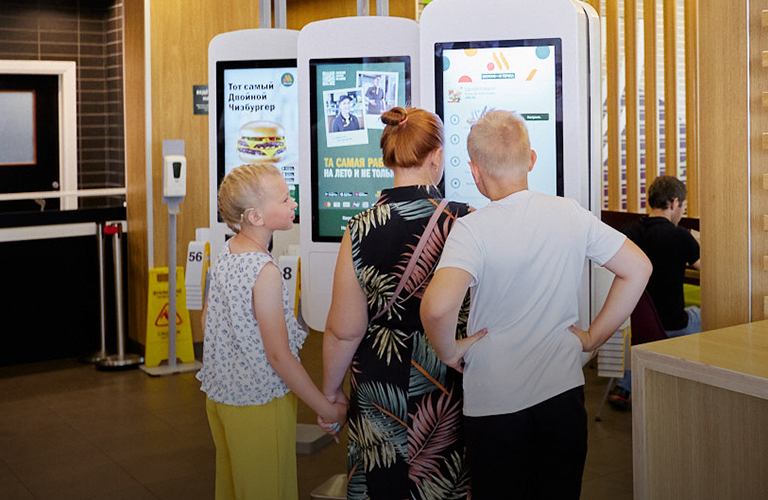 Плюс два новых ресторана «Вкусно — и точка» во Владимире: скидок нет, доставки тоже