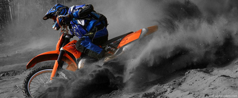 Стриптиз, экстрим и фрик-шоу: едем на мотофестиваль