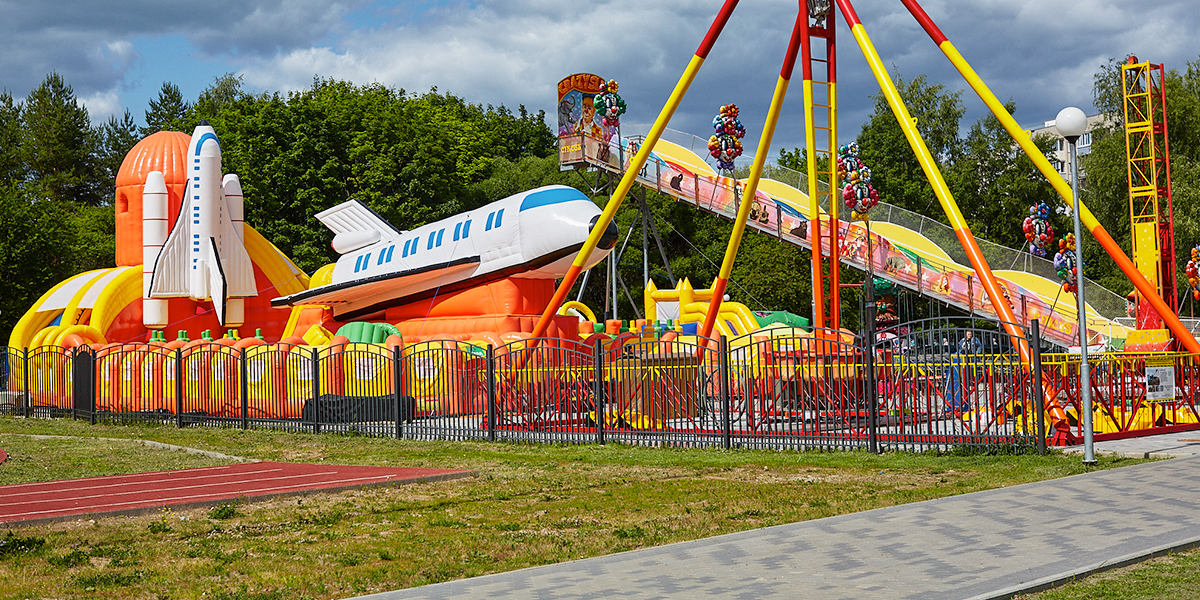 «Добросельский» на финальном этапе реконструкции: установлены новые аттракционы, но мало зелени и не работает туалет