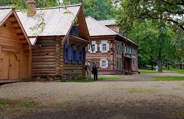 Волчьи зубы, крыша на курицах и другие чудеса хутора на окраине Нижнего Новгорода