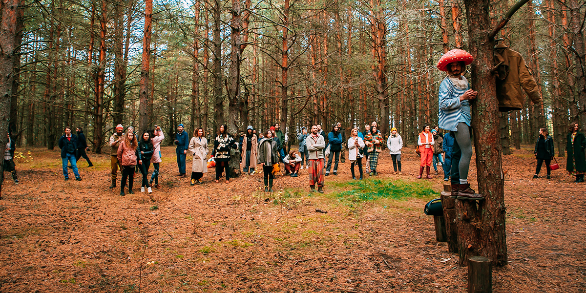 Альтернативная Россия в лесу Фомихи: театральный трип «По грибы»