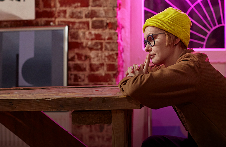 Как звучит Малевич? Бесконечный перформанс в окружении студенческой абстракции