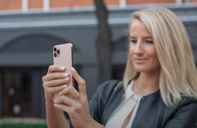 Тестируем iPhone 11 Pro Max с владимирским фотографом Марией Сидоровой