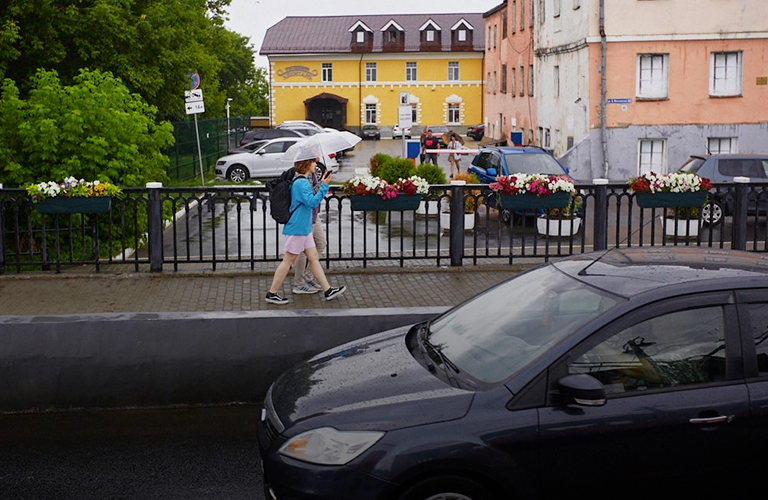 Переиграл и уничтожил. Вместо жары июль вновь наградит нас ливнями с грозами