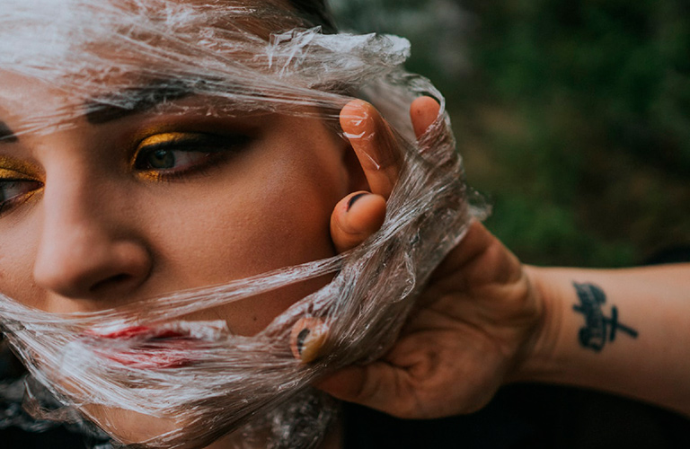 Губы-осьминоги, бычьи рога и другие сумасшествия пластической хирургии