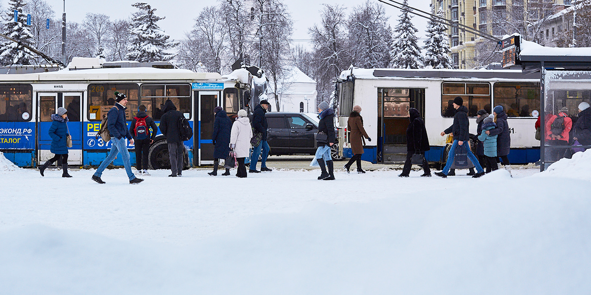 В целом дороже, но картой - дешевле. Как изменятся цены в городском транспорте?
