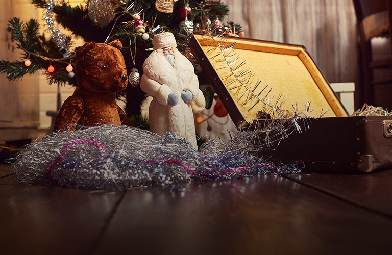 Жительница Владимира обнаружила на чердаке купленного дома коллекцию раритетных игрушек