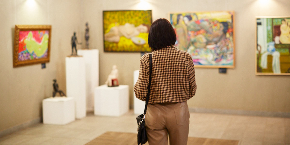 От поп-арта до «сурового стиля»: выставка работ в жанре ню «Без одежд»