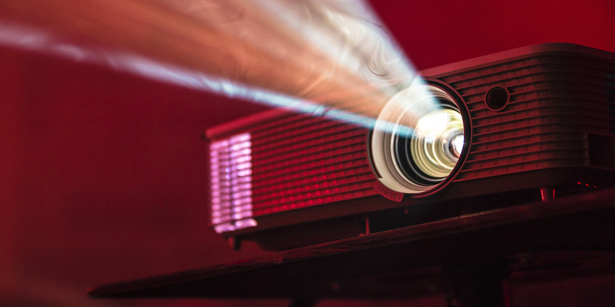 Киноноябрь с нуаром и молодыми режиссерами: где посмотреть не попсовые фильмы?