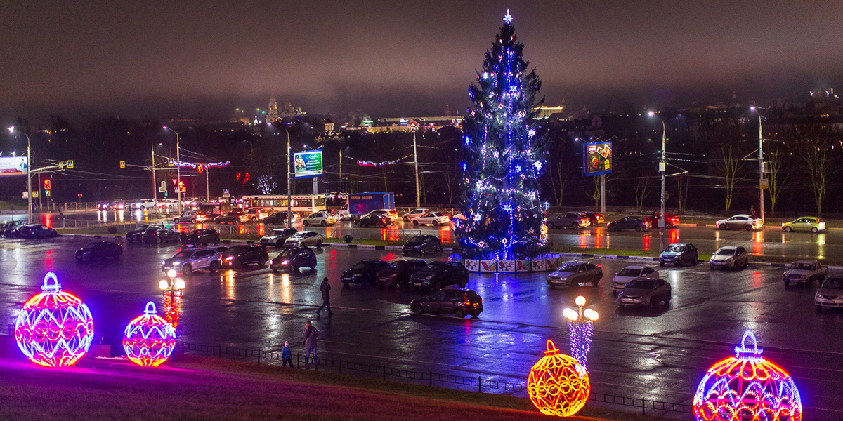 Сияющие фигуристы и звезда. Как город украсят к праздникам