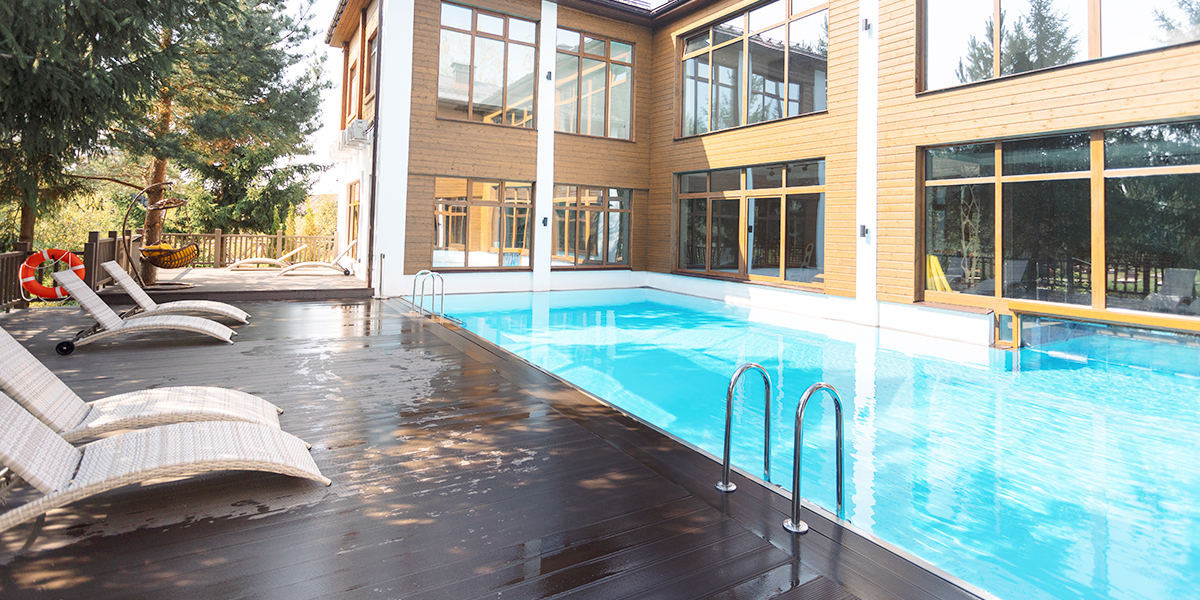 Открытый подогреваемый бассейн в Суздале — ключ к идеальному отдыху!