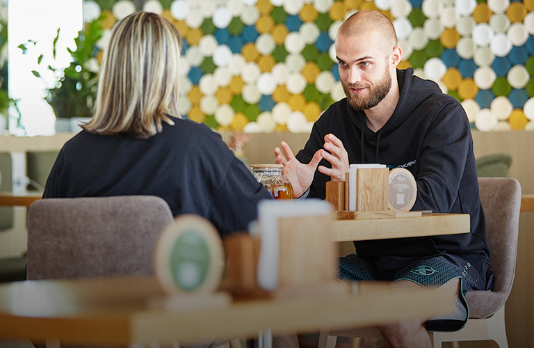 «Атмосфера» на Эльбрусе. Владимирский тренер собирает команду для восхождения на легендарную гору