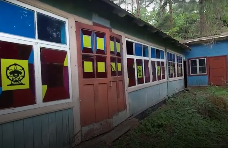 «Пищеблок» по-владимирски: как выглядит заброшенный пионерлагерь «Чайка»?