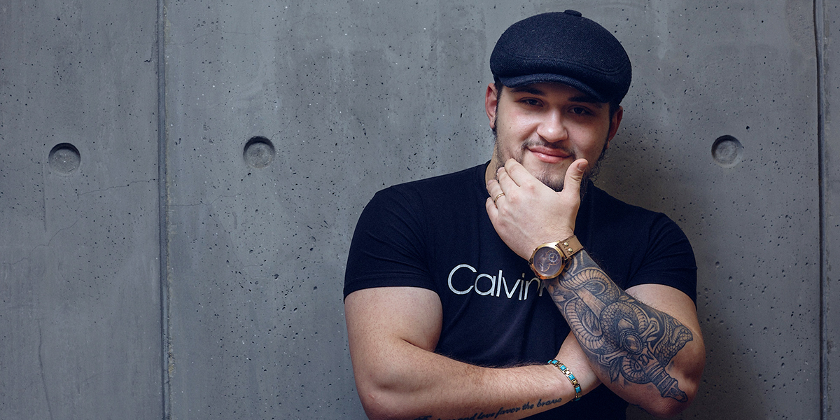 Был бойцом, стал певцом. Никита Багдасарян о своей лирике и респекте от KhaliF