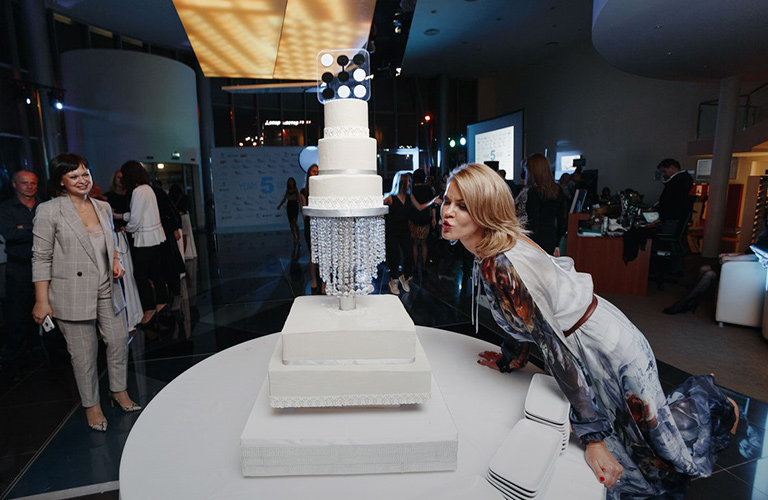 7 фееричных дней! Неделя светских вечеринок, подарков и скидок