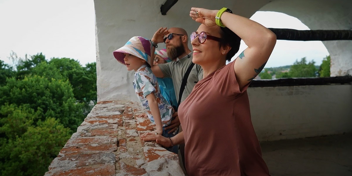 «Я словно на машине времени переместилась»: Тутта Ларсен посетила Александров и Юрьев-Польский 