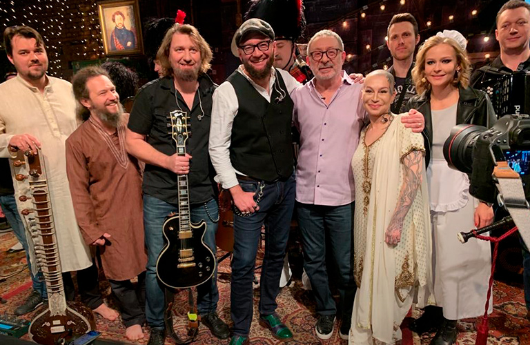 «Рекорд Оркестр» готовит музыкальный сюрприз с Наргиз Закировой, ситаром и волынками