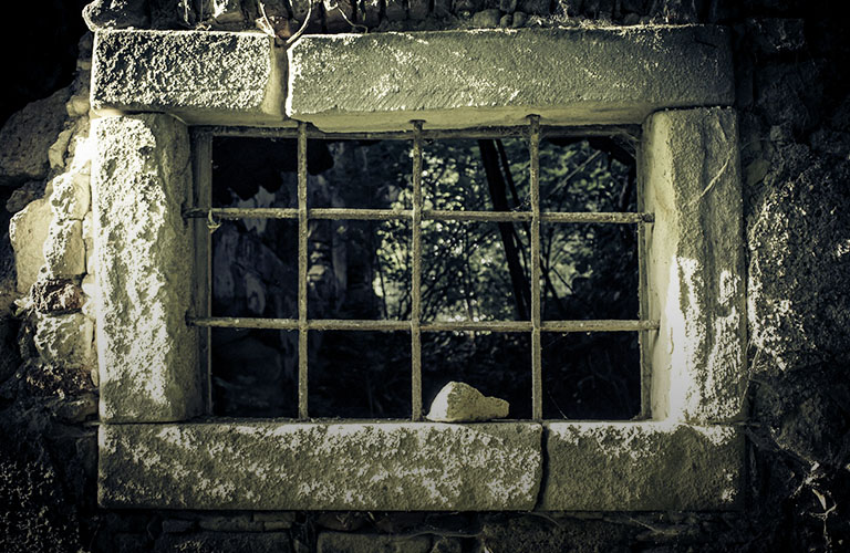 Тюрьма в центре и заключенные в Золотых воротах. Закон и порядок дореволюционного Владимира