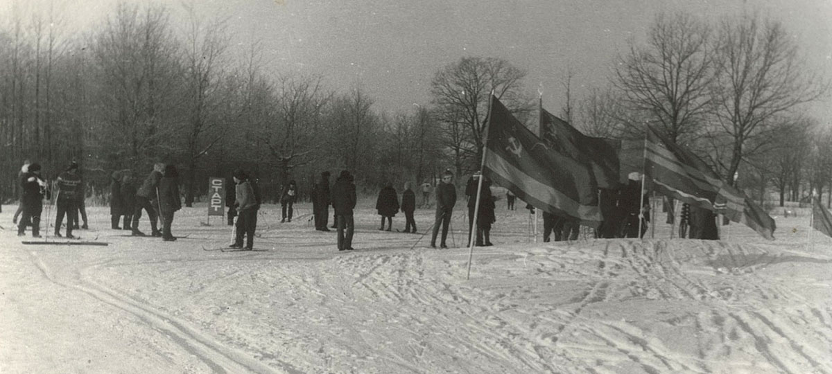 Без каникул и досрочно за выполнение плана: Новый год по-советски