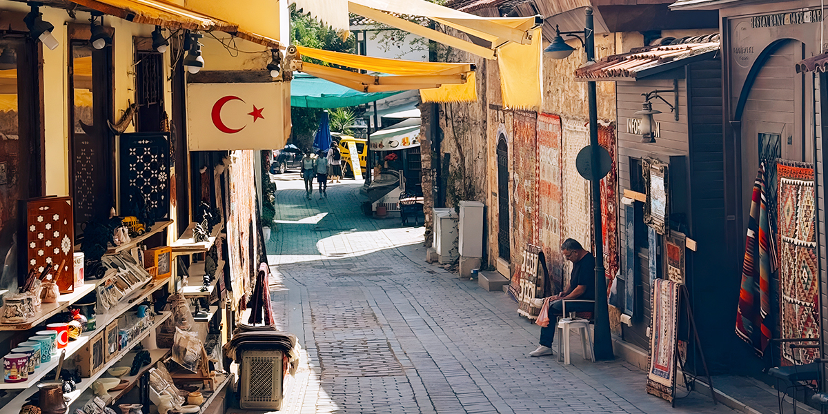 Обратная сторона Антальи. Владимирский фотограф об аутентичном городке с европейским вайбом