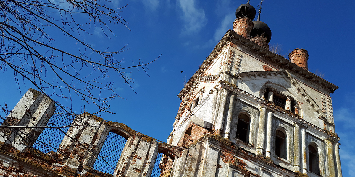 Почти средневековый замок. Экспедиция к заброшенному храму в селе Весь