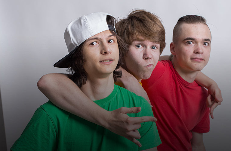 Молодые рокеры Pizza delivery boyz: абстракция в стиле RHCP и новый альбом