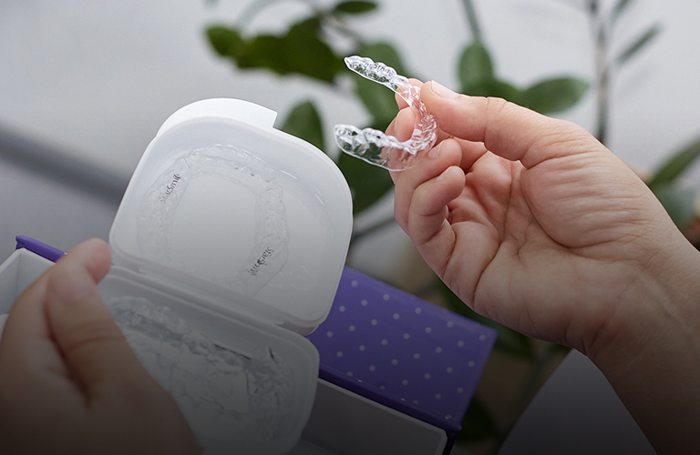 Брекеты или элайнеры? Разбираемся вместе с заведующей стоматологией клиники-эксперта «Лавиани»