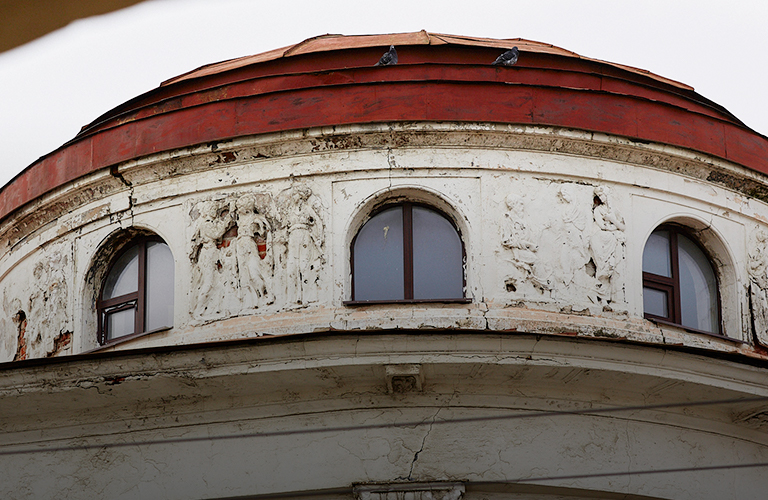 Неожиданный модерн и круглый ГУМ во владимирских Торговых рядах
