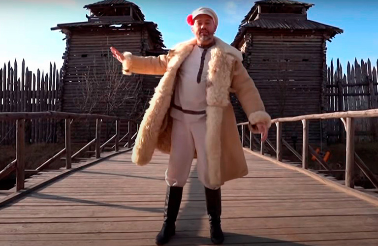 «Рогов в Городище», или Фэшн-шоу в Суздале с коровами и боярами