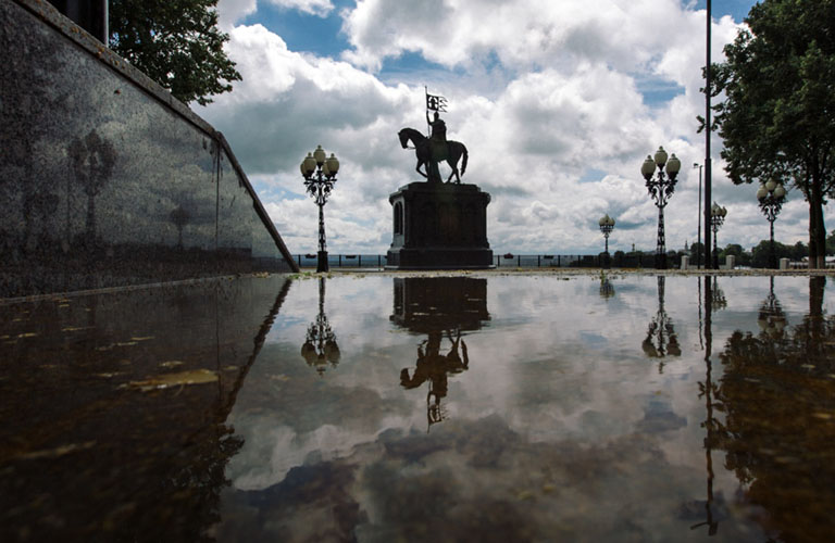 Что не так с владимирскими памятниками и чего не хватает городу?
