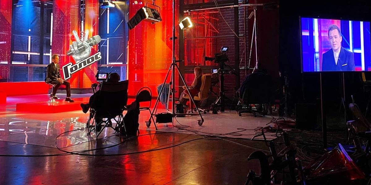 После слепых прослушиваний в шоу «Голос» певец из Владимира запустил хэштег #нуизвините