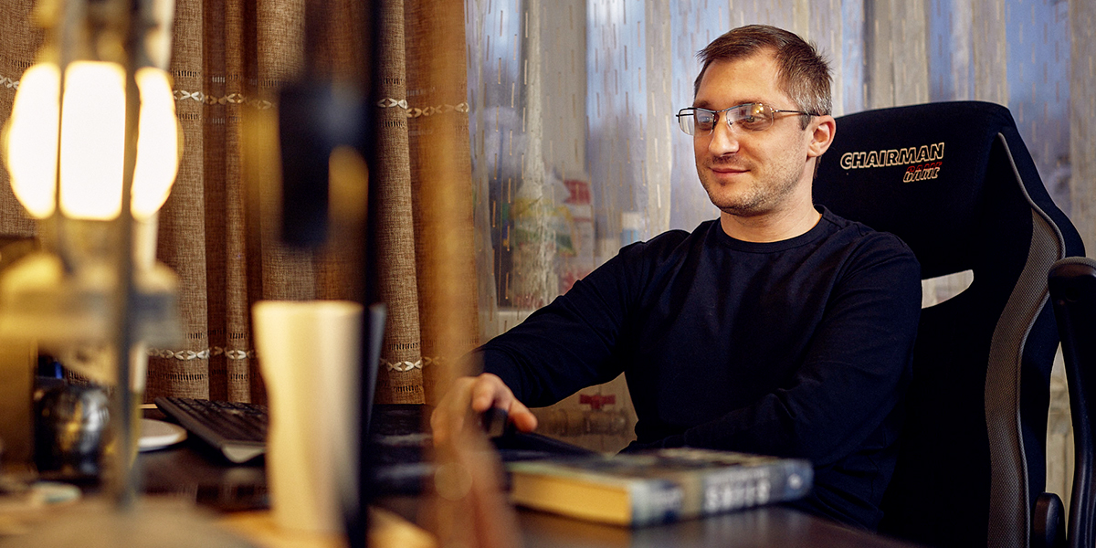 «Мне понравилось разрушать миры», — книги постап-фантаста из Владимира попали в топ ЛитРеса