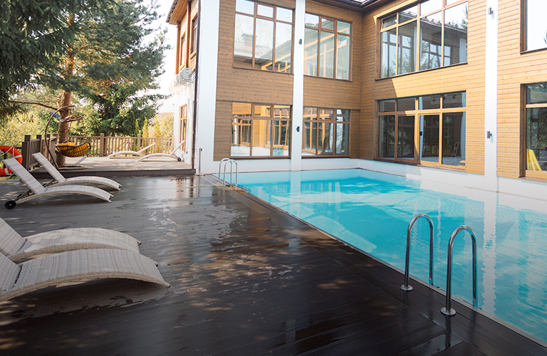 Открытый подогреваемый бассейн в Суздале — ключ к идеальному отдыху!