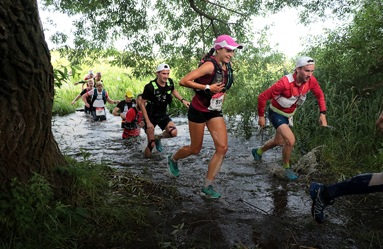 Ночной бег, болото, живые роботы: GRUT-2020 в Суздале