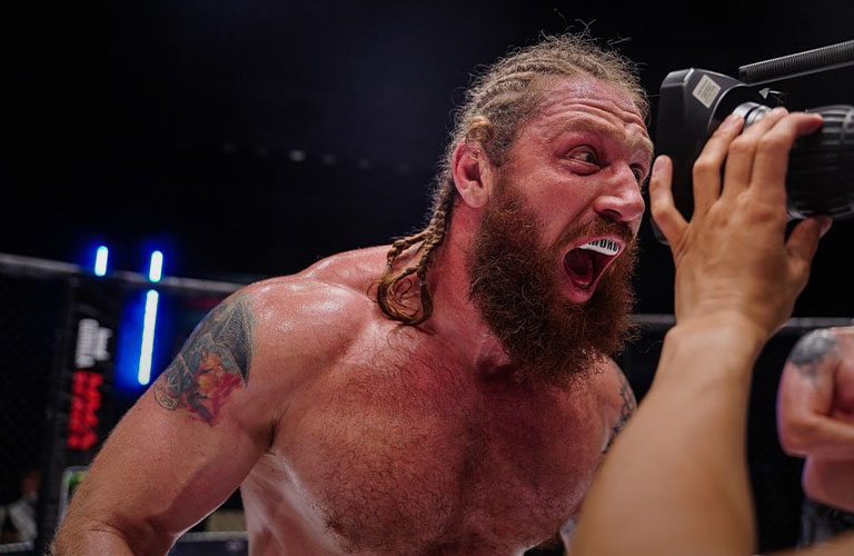 143 удара за 3 минуты: муромский боец ММА о триумфальном возвращении в клетку