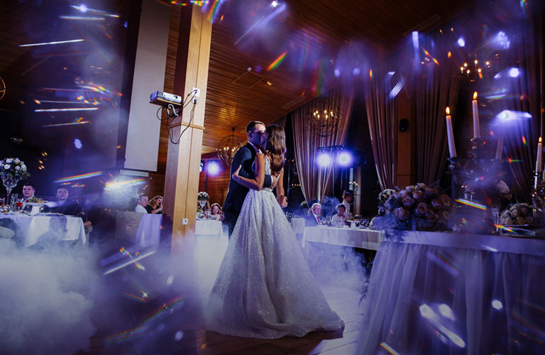 Портал wedmate.ru организует премию “Свадьба-2019” и дарит победителю 50 000 рублей!