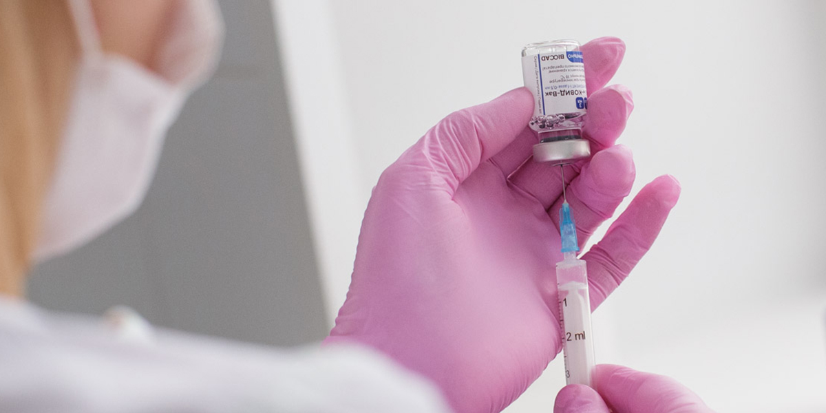 Сотрудники всех отраслей, прививайтесь! Что думают владимирцы об обязательной вакцинации