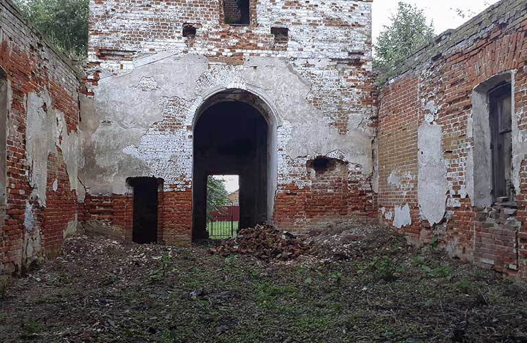 Заброшенные церкви под Владимиром: экспедиция в Хотенское и Новгородское