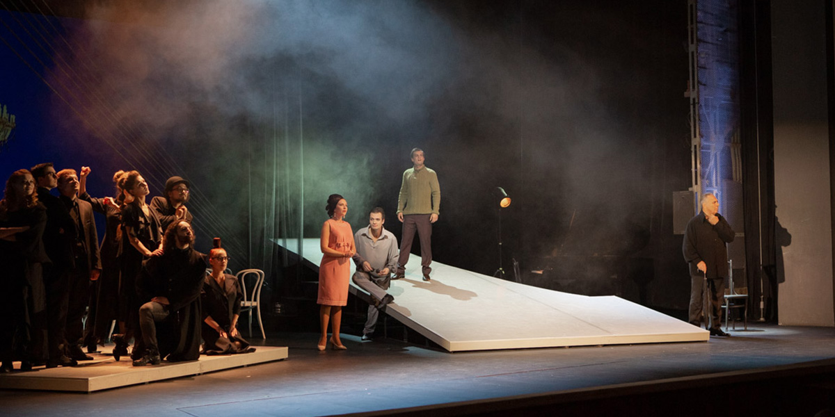 Эротика, мистика и оперное пение в премьерном спектакле драмтеатра