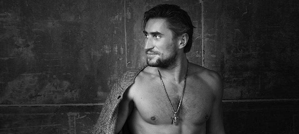 Лебедев загадывает желание и покупает бриллиантовое кольцо Бузовой