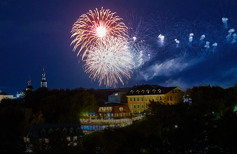 День города-2021: выставка 18+ и салют на одной из самых высоких точек Владимира